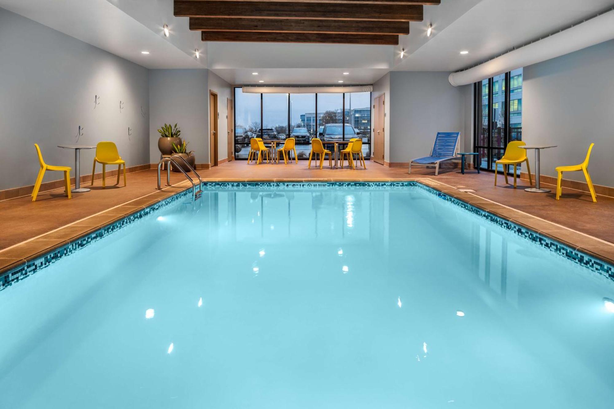 Home2 Suites By Hilton Indianapolis North At Intech Park Eksteriør billede